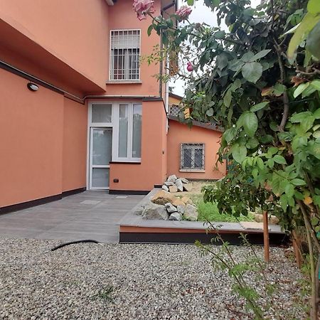 Quiet Apartment - Twa Bologna Buitenkant foto