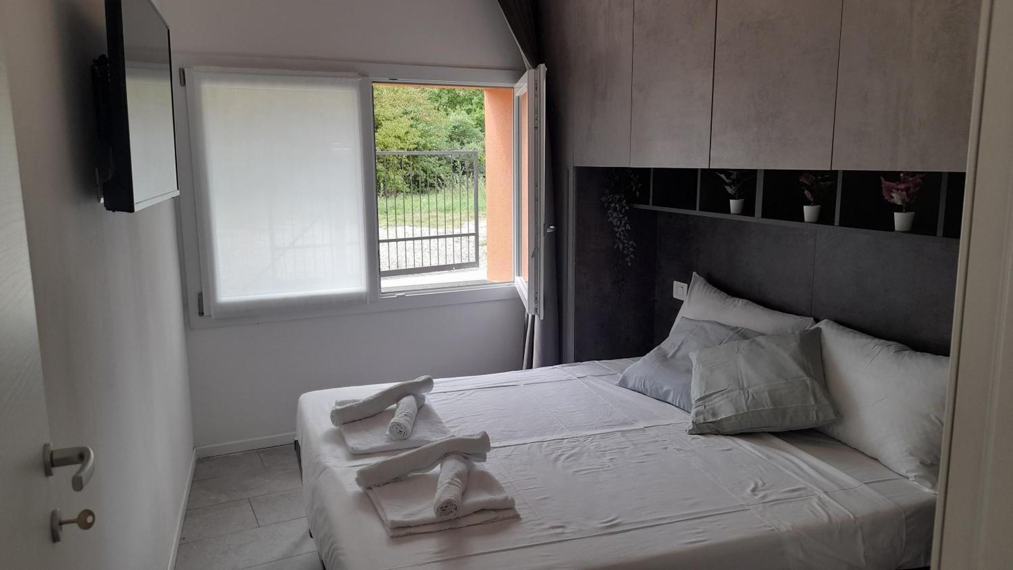 Quiet Apartment - Twa Bologna Buitenkant foto